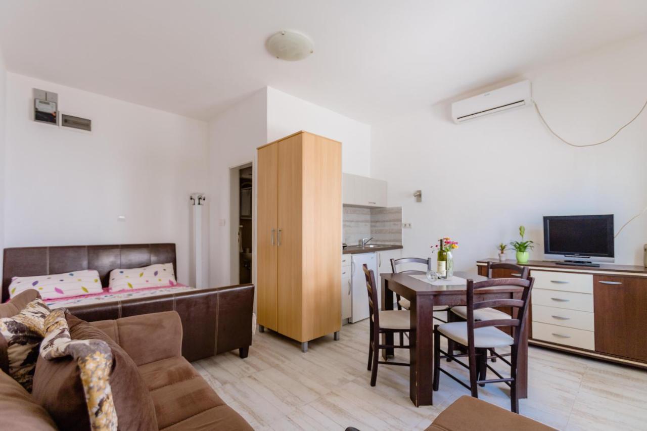 Belane Apartments Tivat Exterior foto