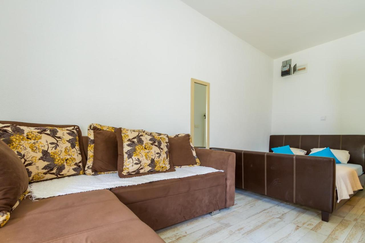 Belane Apartments Tivat Exterior foto
