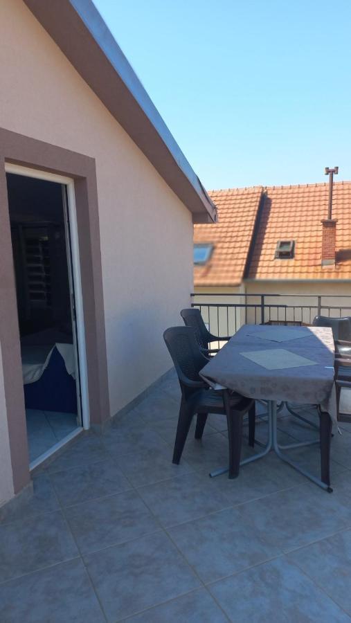 Belane Apartments Tivat Exterior foto