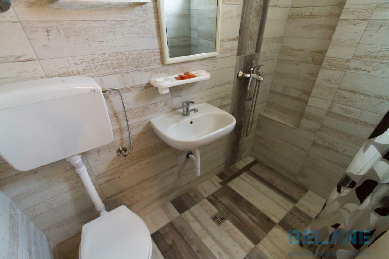 Belane Apartments Tivat Exterior foto